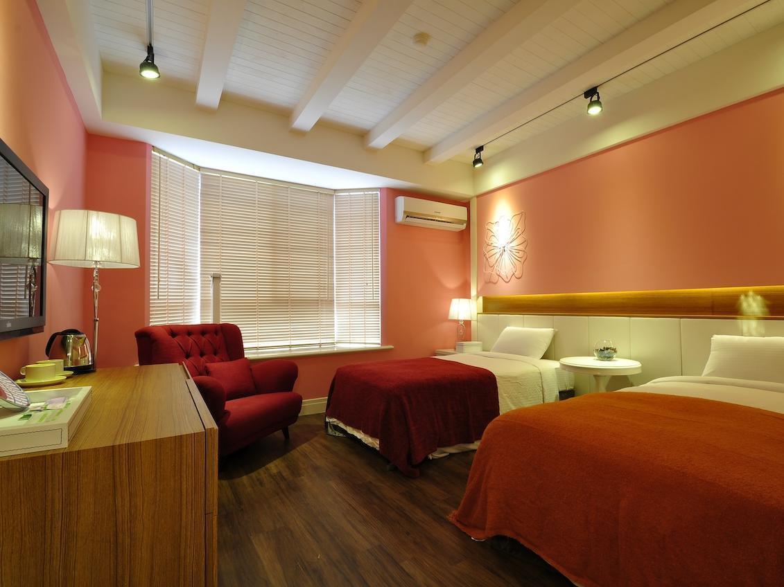 Young Motel Taitung Екстериор снимка
