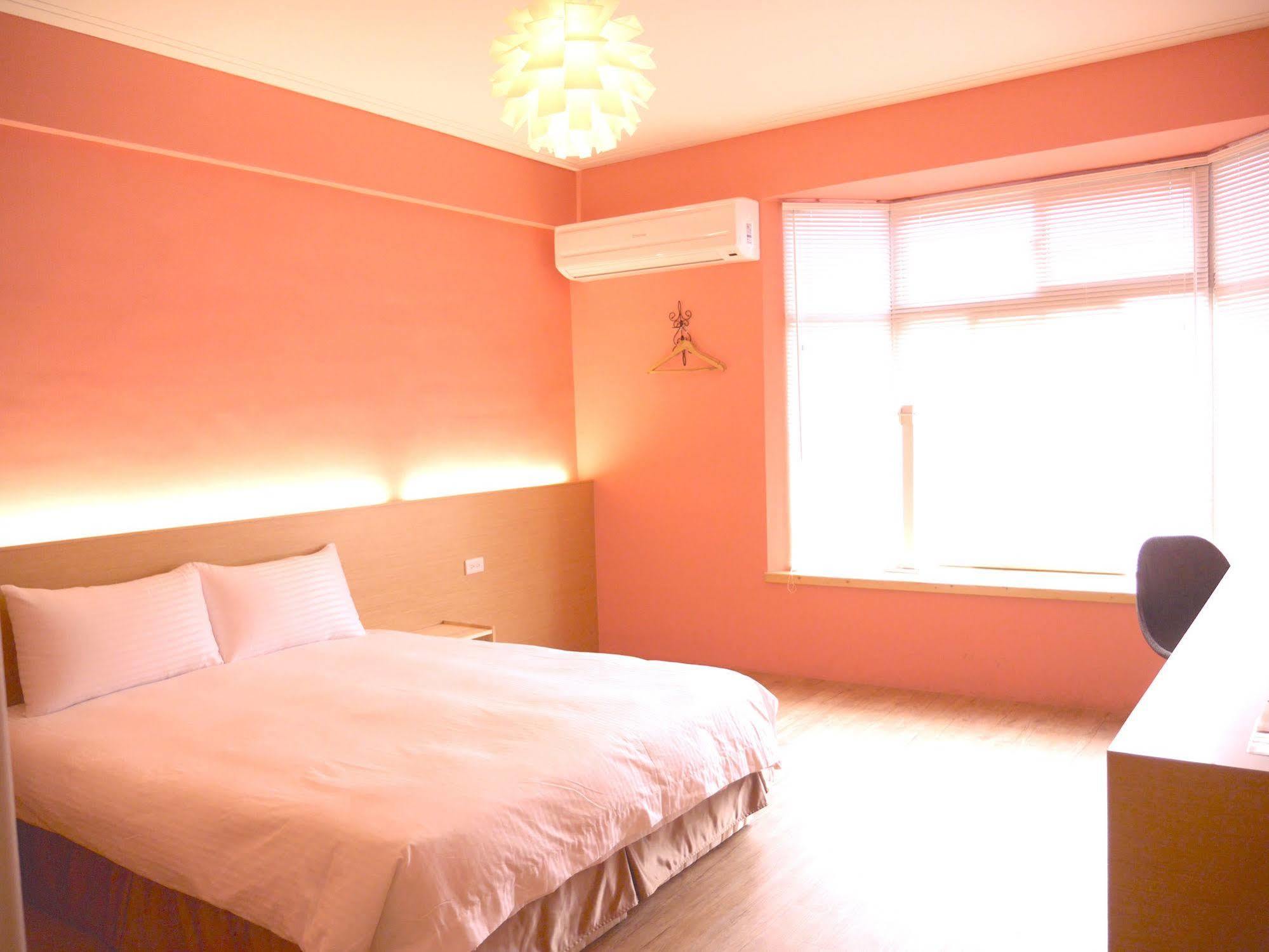 Young Motel Taitung Екстериор снимка